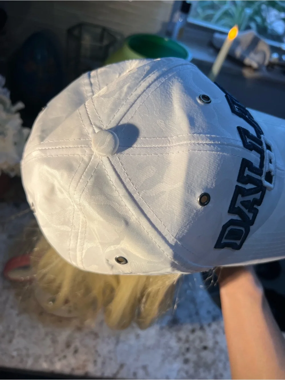 Embroidered White Dallas Cowboys Cap with Navy Logo EXCELLENT condition